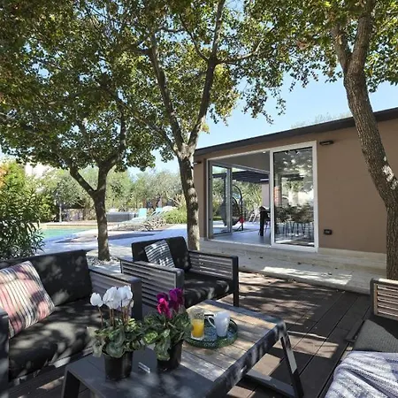 Maruge By Guide Villa