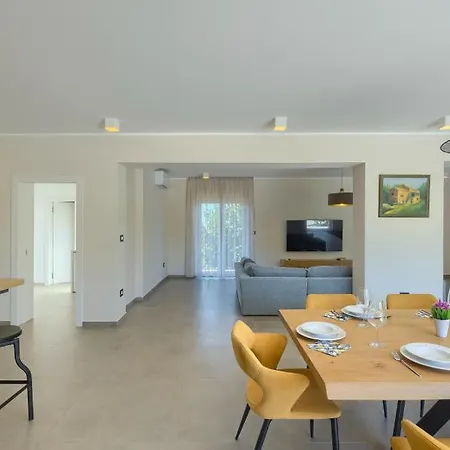 Maruge By Guide Villa *