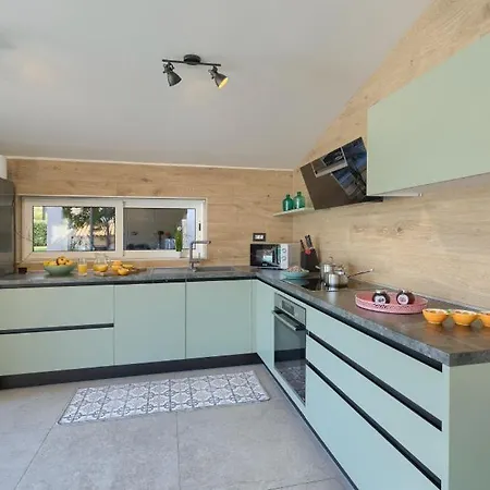 Maruge By Guide * Pula